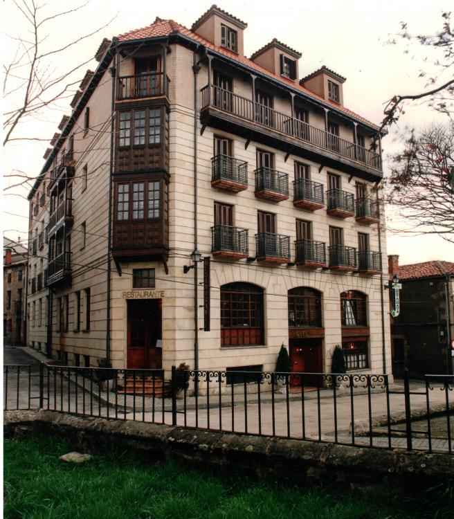 Pinares De Urbion Hotel Covaleda Exterior photo